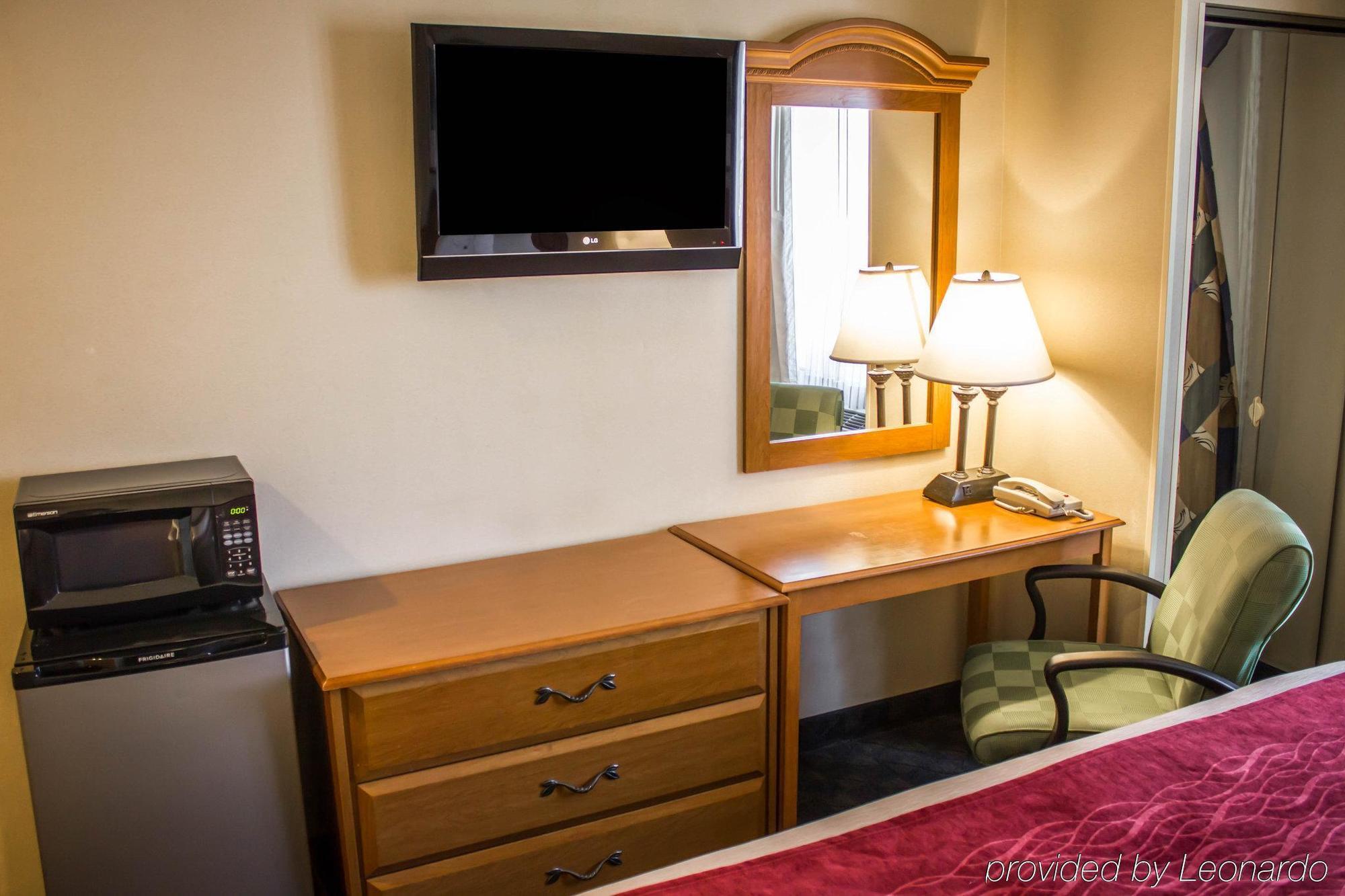 Comfort Inn Jfk Airport New York Exterior photo